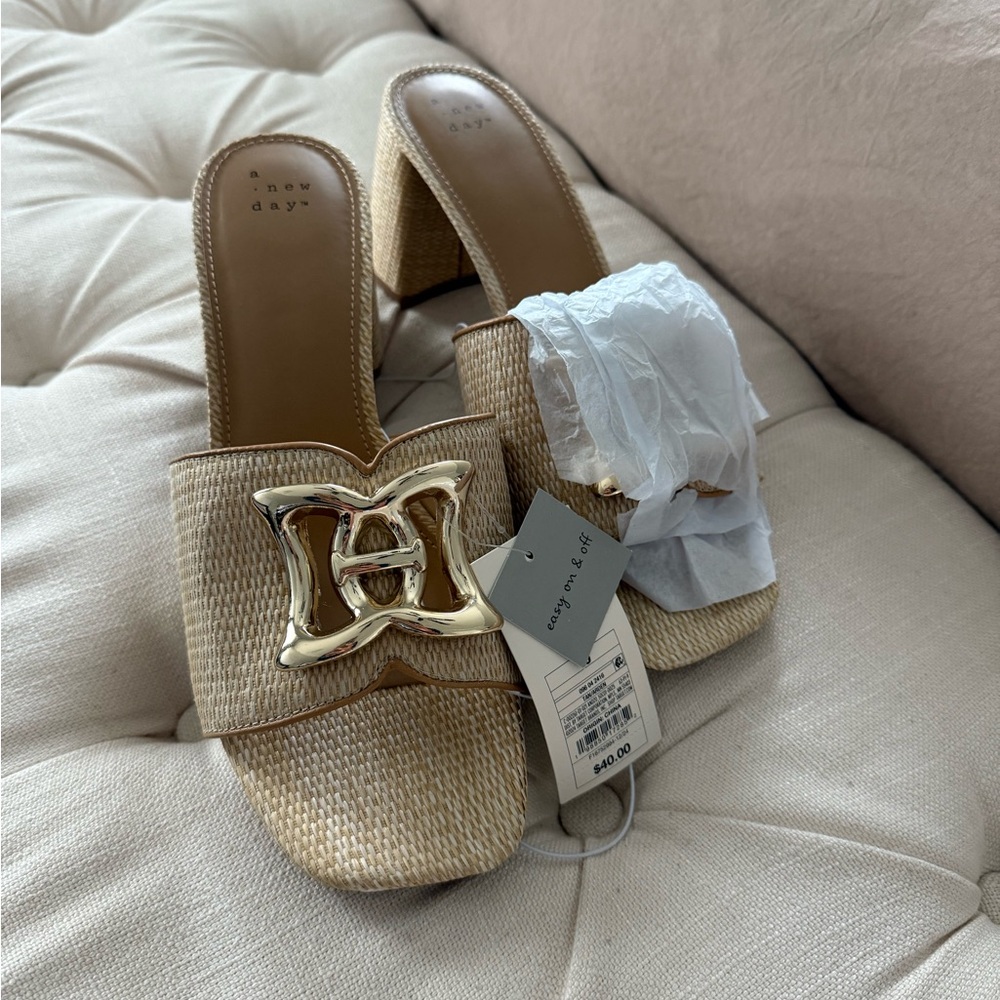 NEW A New Day Women's Tan Heeled Mules‎ Size 10